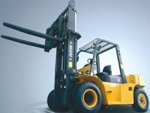 8 Famous FAQs about Forklifts